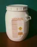 Chlorine หรือ Calcium Hyprochlorite 10 % (น้ำ) 60 % 65% 90% (ชนิดผง เกล็ด ก้อน) ใช้สำหรับอุตสาหกรรมทั่วไป บำบัดน้ำเสีย ประปา สระว่ายน้ำ บ่อกุ้ง ขนาดบรรจุ 20/40/50 กก./ถัง
